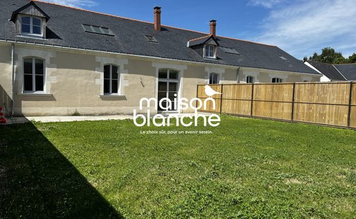 Castle for Sale in Savennières, Pays de la Loire, France