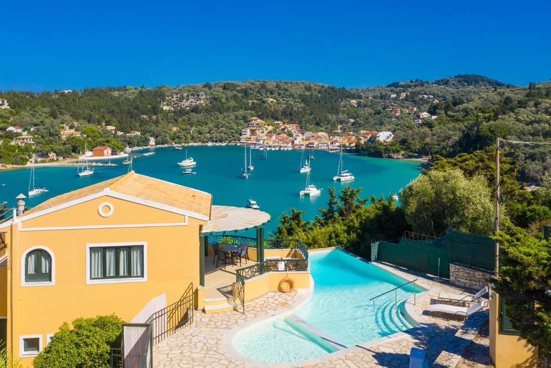Villa in Paxi, Peloponnese, Western Greece and the Ionian, Greece 2 - 16077927
