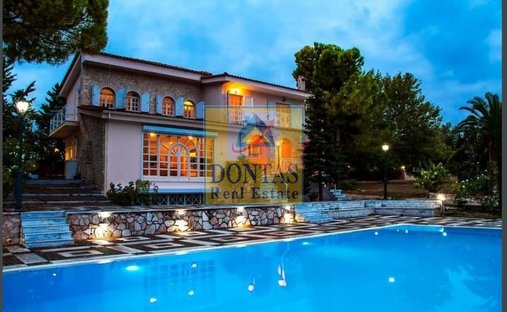 House in Oropos, Attica, Greece 1