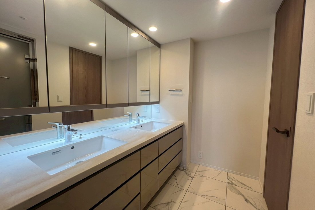 Condo in Nagoya, Aichi, Japan 5 - 16078608