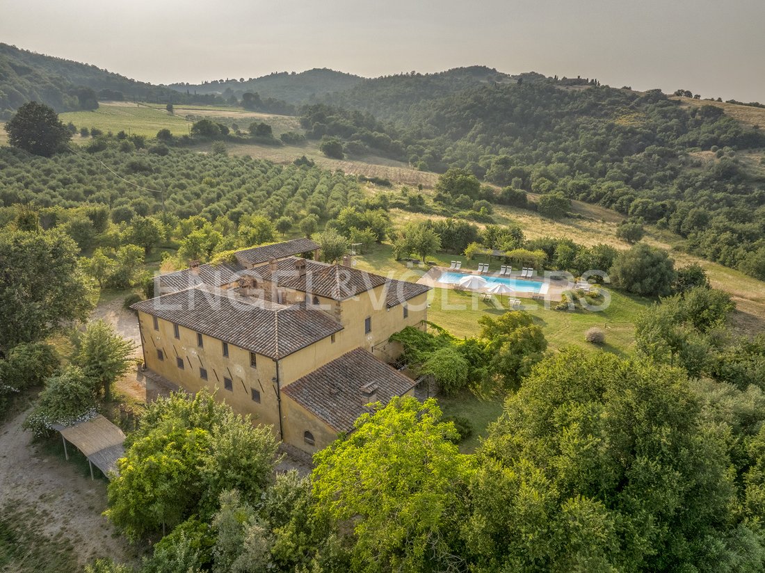 Country House in Torrita di Siena, Tuscany, Italy 2 - 14587110