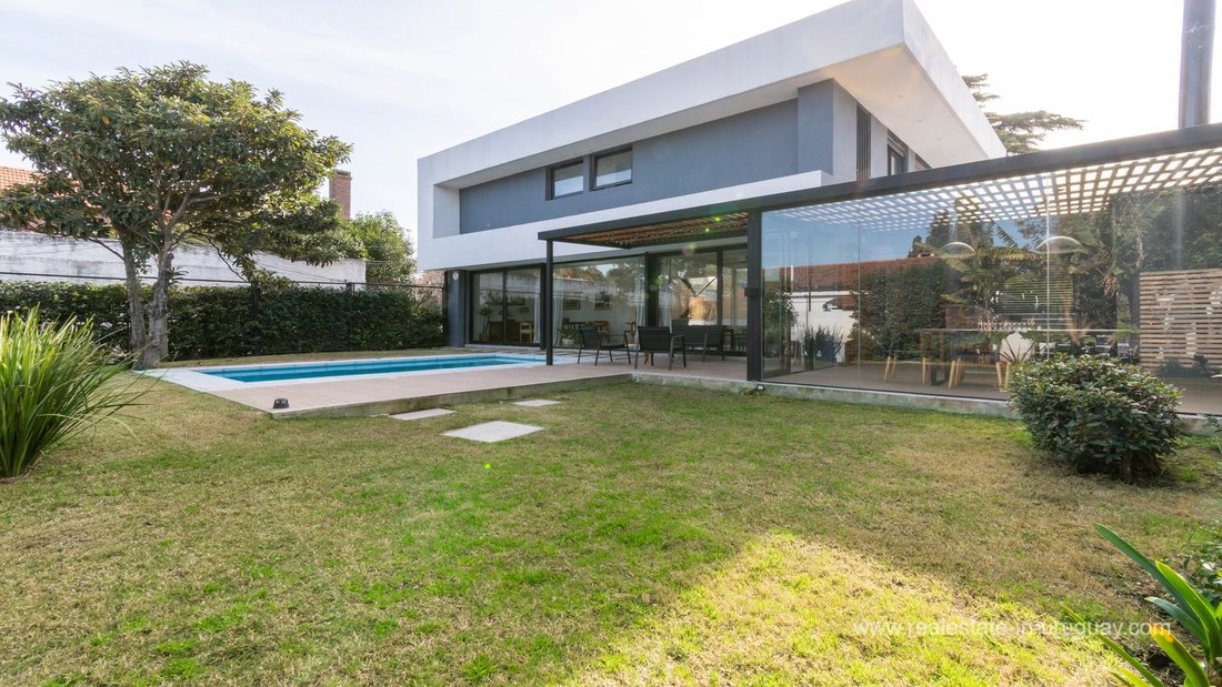 House in Montevideo, Departamento de Montevideo, Uruguay 3 - 16080248