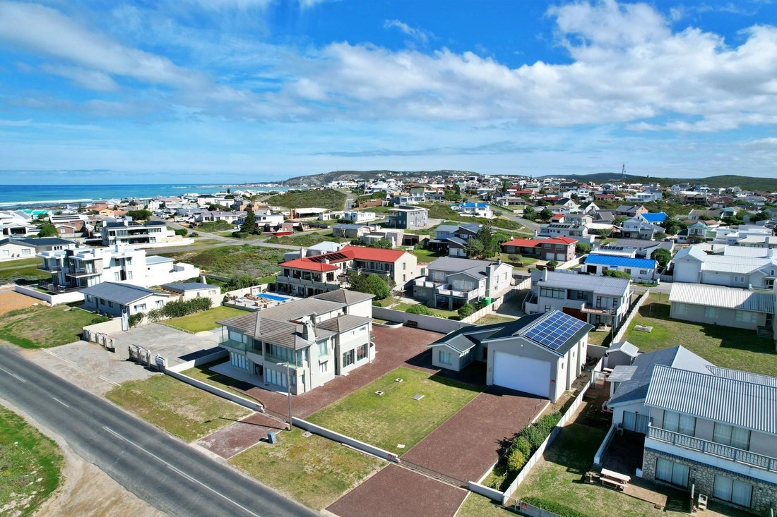 House in Struis Bay, Western Cape, South Africa 1 - 16081062