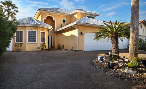 House in Corpus Christi, Texas, United States 1