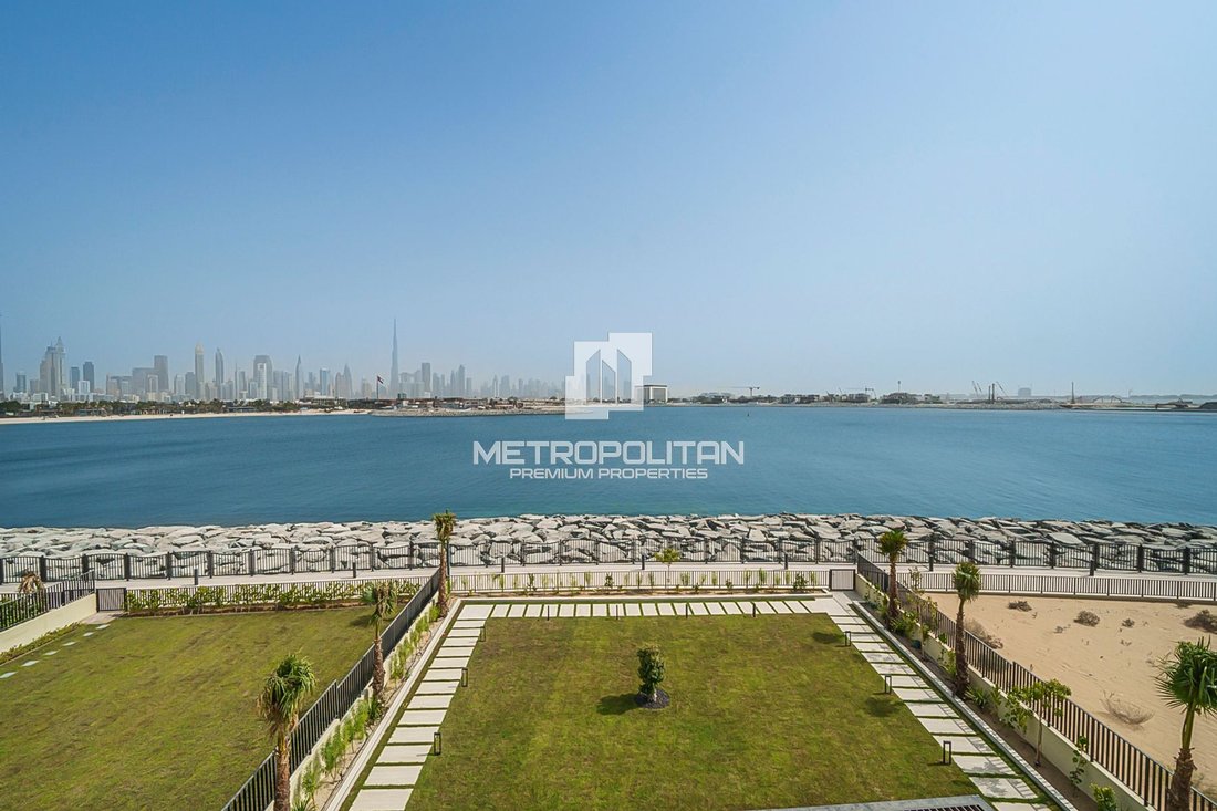 Villa in Jumeirah, Dubai, United Arab Emirates 1 - 15644245