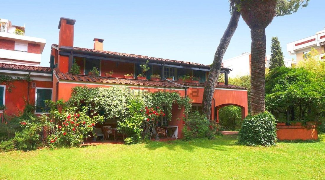 Villa in Avenza, Marina di Carrara, Tuscany 5 - 16081120