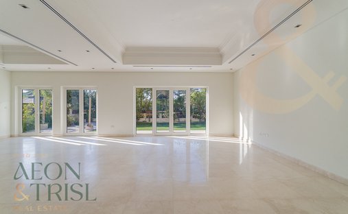 Villa in Dubai, Dubai, United Arab Emirates 1