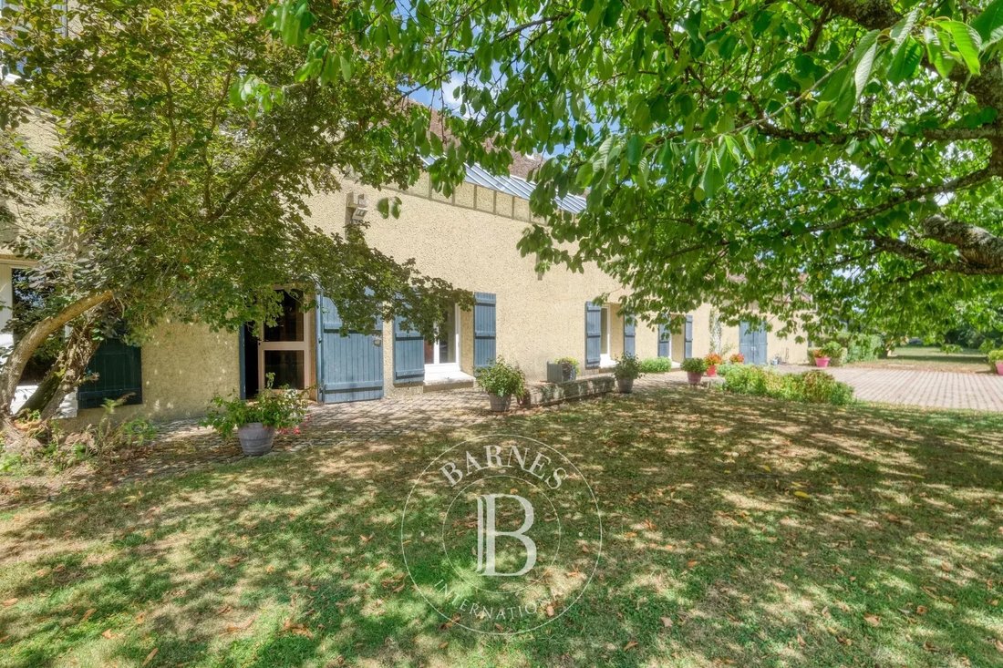 House in Montacher-Villegardin, Bourgogne – Franche-Comté, France 2 - 16079855