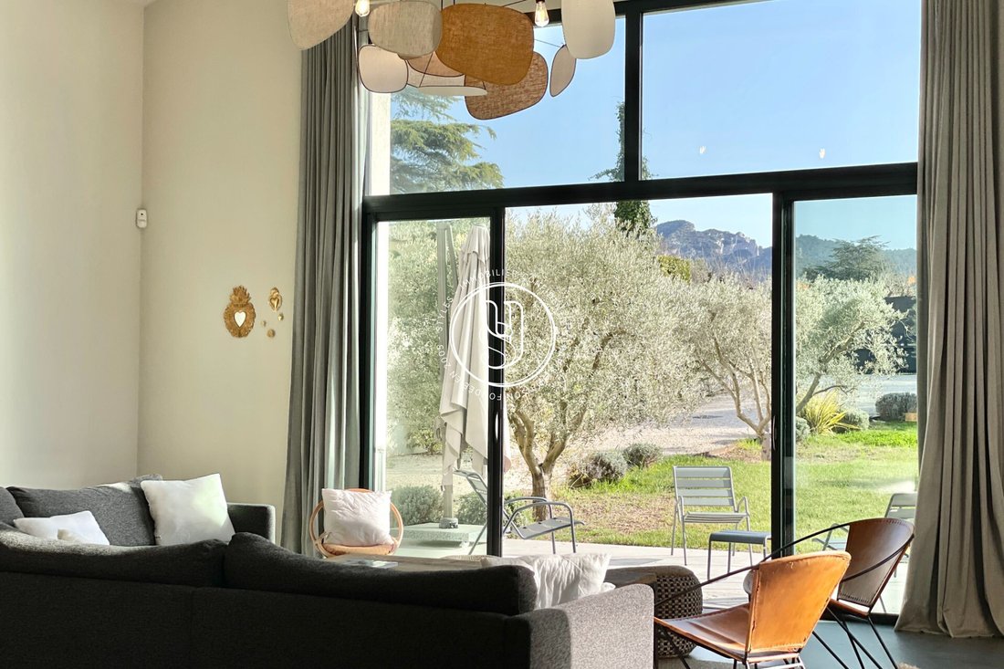 Villa in Saint-Rémy-de-Provence, Provence-Alpes-Côte d'Azur, France 3 - 16079991