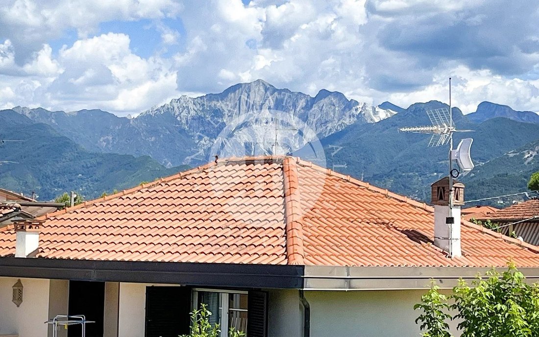Apartment in Pietrasanta, Tuscany, Italy 4 - 16079819