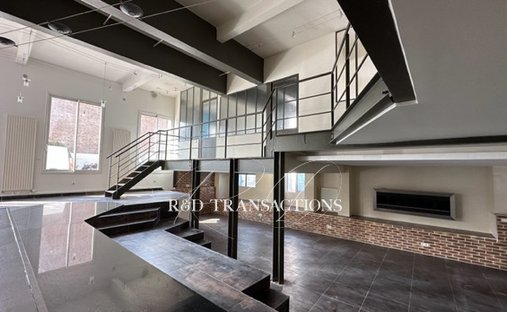 Penthouse in Plateau-Grèves-Europe-Gare du Stade-Fossés Jean, Colombes, France 1