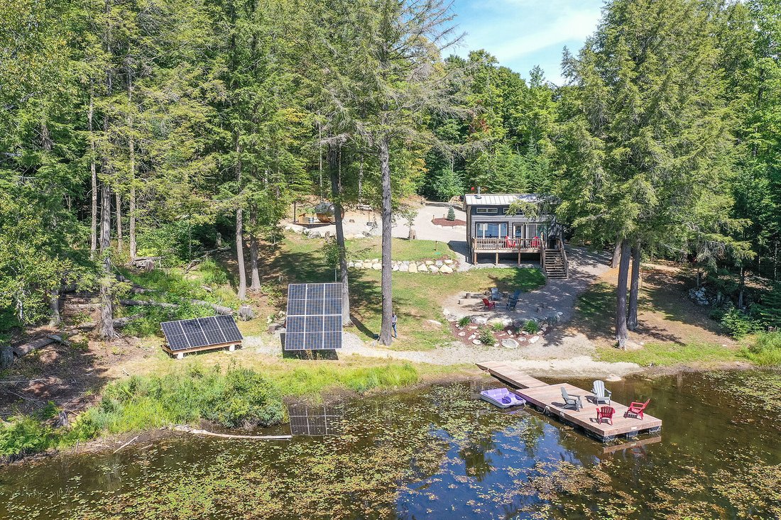 House in Haliburton, Ontario, Canada 4 - 16080612