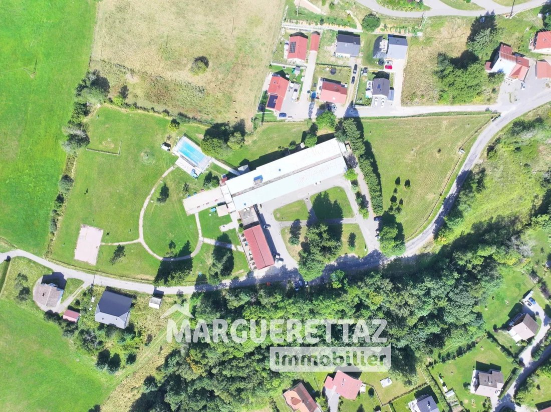Estate in Habère-Poche, Auvergne-Rhône-Alpes, France 2 - 16081100