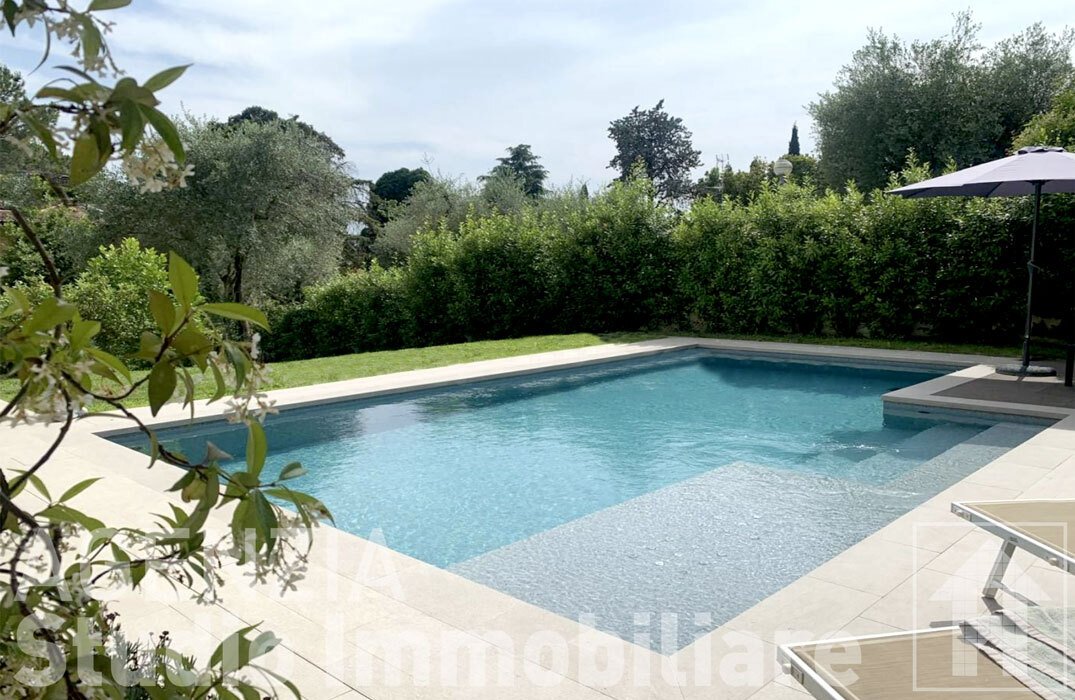 Villa in Gardone Riviera, Lombardy, Italy 4 - 16078892