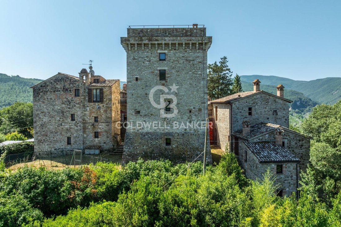 Castillo en Todi, Umbría, Italia 1 - 16081369