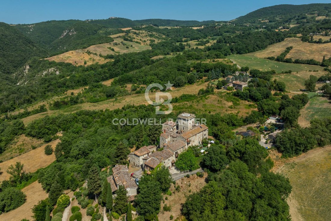 A Medieval Dream Between Todi’s Hills – Your Umbrian Legacy Awaits