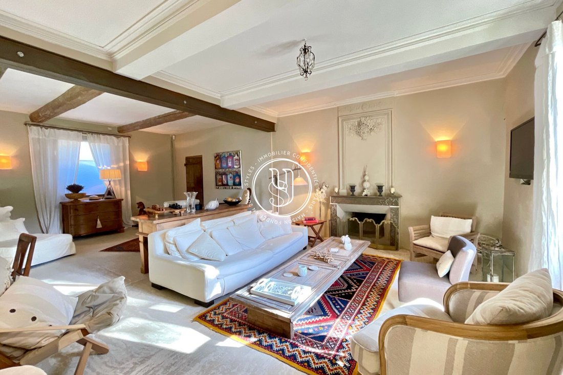 Villa in Uzès, Occitania, France 3 - 16079983