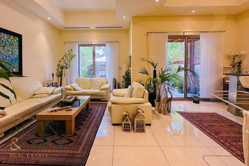 House in Business Bay, Dubai, United Arab Emirates 1 - 16079889