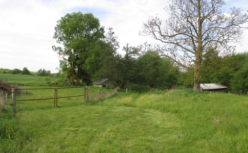 Land in Houdan, Ile-de-France, France 1