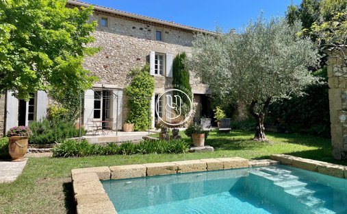 Villa en Uzès, Occitania, Francia 1
