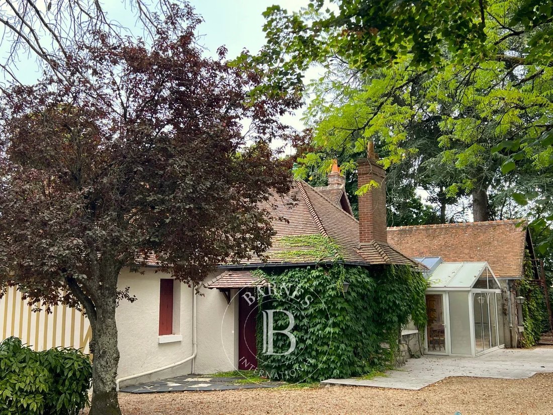 Estate in Veretz, Centre-Val de Loire, France 5 - 16079768