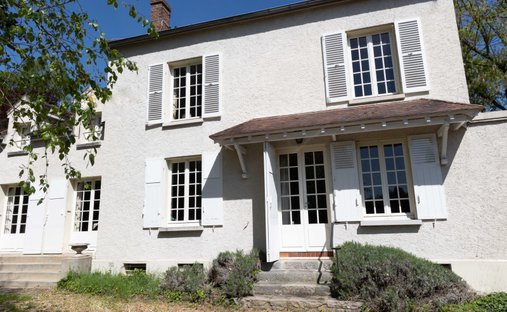 House in Dampierre-en-Yvelines, Ile-de-France, France 1