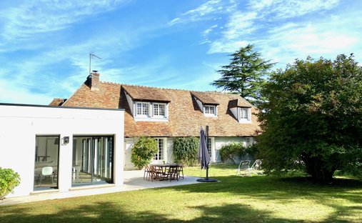 House in Boullay-les-Troux, Ile-de-France, France 1