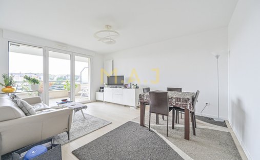 Apartment in Ledru Rollin, Le Perreux-sur-Marne, France 1