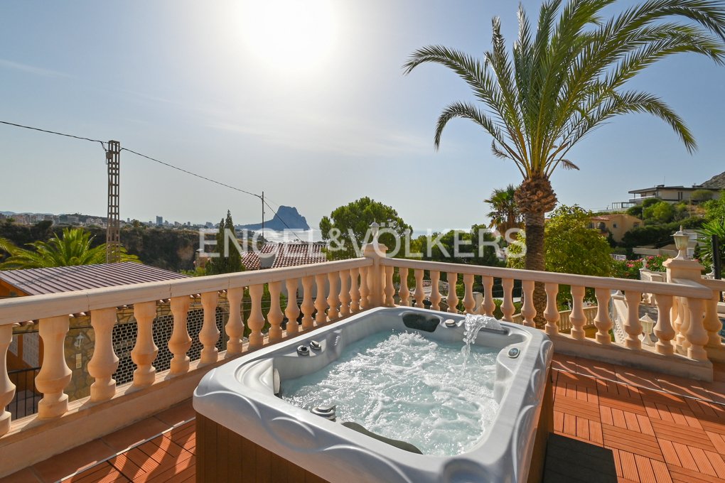 Villa in Calp / Calpe, Valencian Community, Spain 2 - 16078896