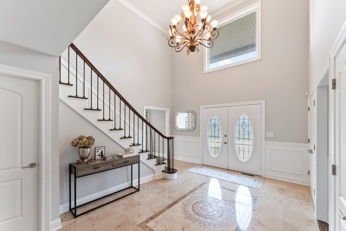 House in Palatine, Illinois, United States 4 - 16080784