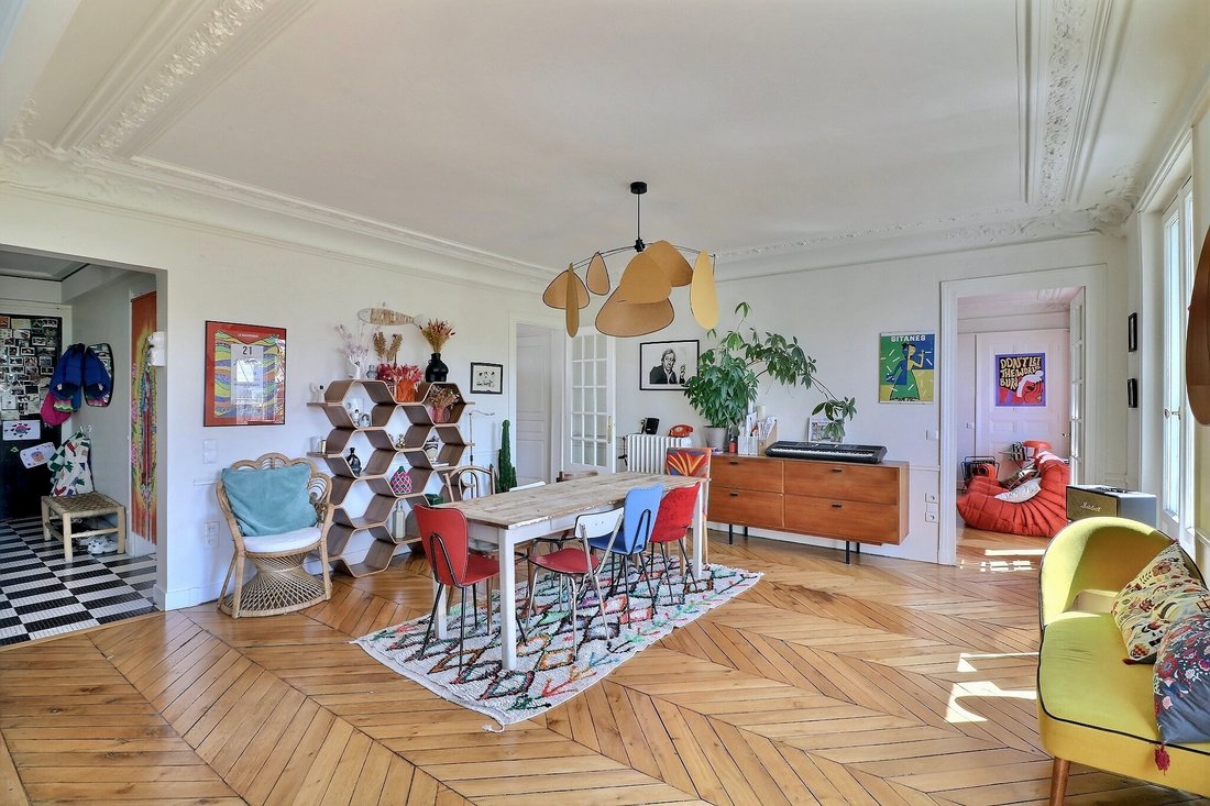 Apartment in Saint Vincent de Paul-Lariboisière, Paris 10e Arrondissement, Paris 5 - 16078996