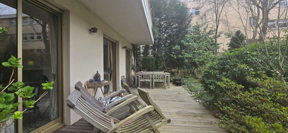 Apartment in Saint-Cloud, Île-de-France, France 1 - 16079377