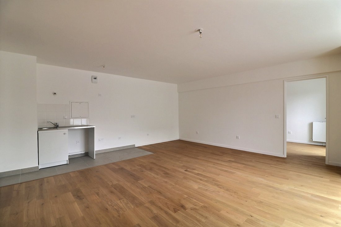 Apartment in Gerland, Lyon 7e Arrondissement, Lyon 5 - 16079548