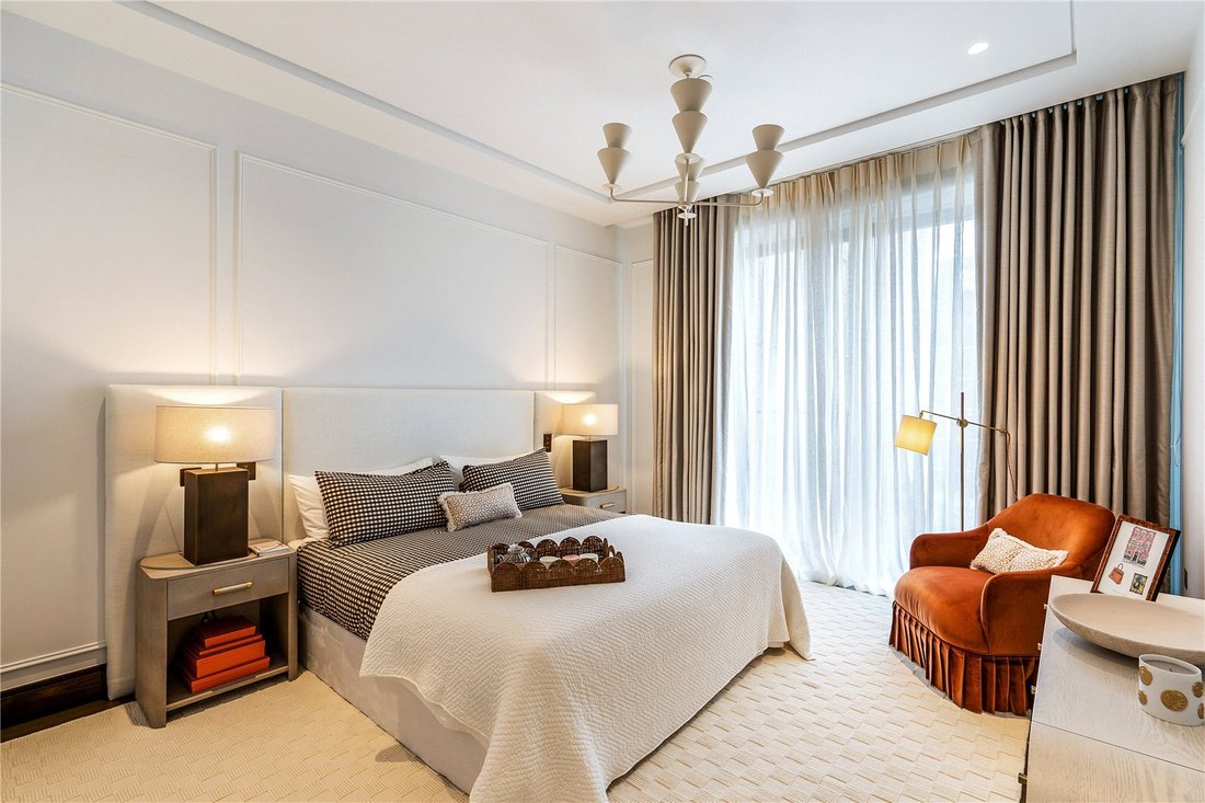 Apartment in Mayfair, Westminster, England 4 - 16080256