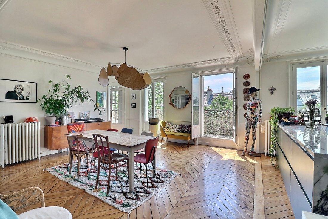 Apartment in Saint Vincent de Paul-Lariboisière, Paris 10e Arrondissement, Paris 4 - 16078996
