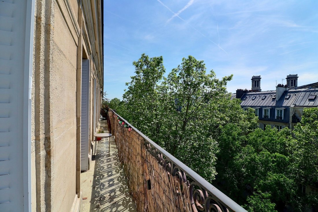 Apartment in Saint Vincent de Paul-Lariboisière, Paris 10e Arrondissement, Paris 3 - 16078996