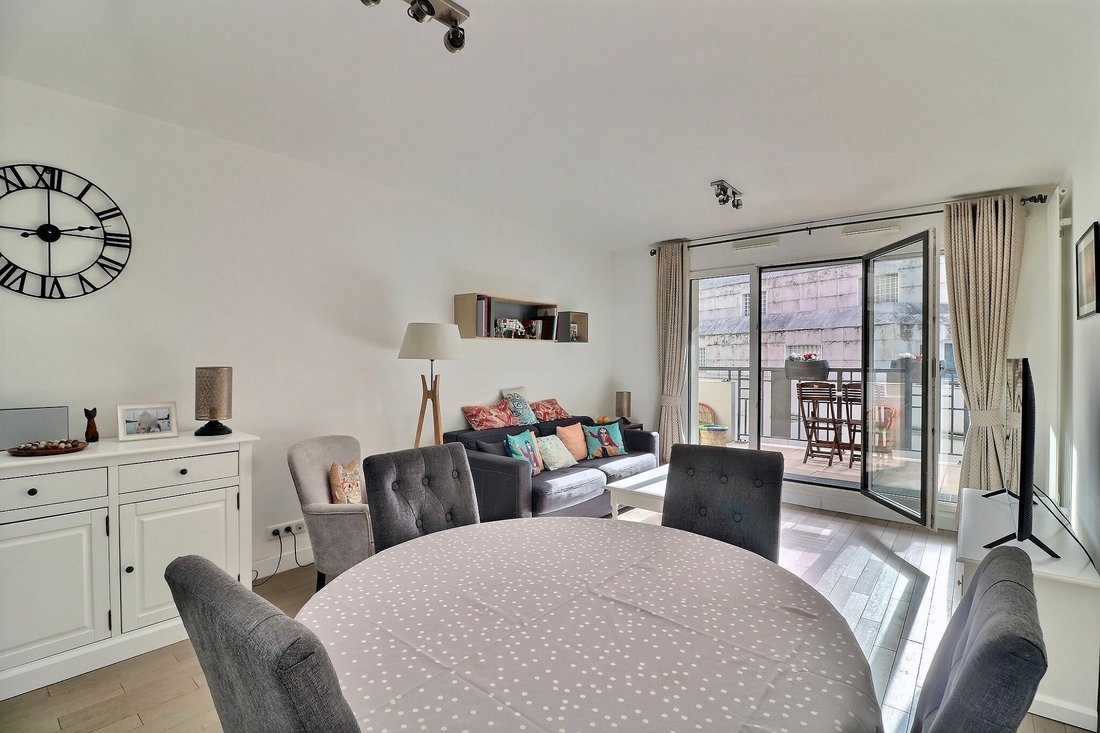 Apartment in Hôtel de Ville-Planchette, Levallois-Perret, France 3 - 16079929