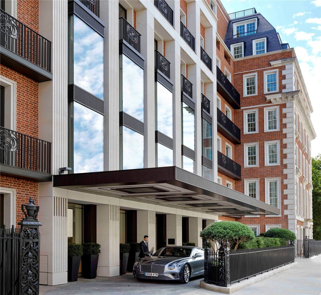 Apartment in Mayfair, Westminster, England 4 - 16080273