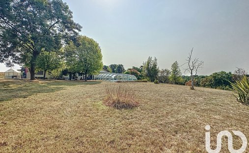 Castle for Sale in Saint-Sever, Nouvelle-Aquitaine, France