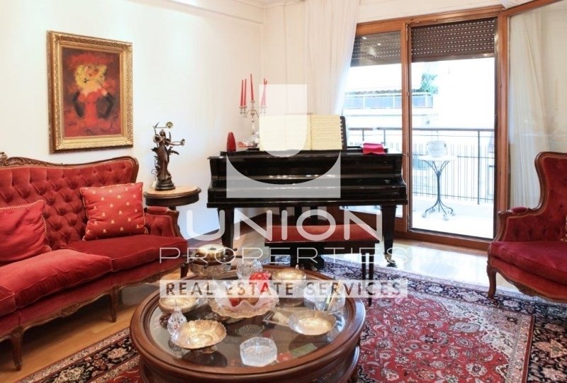 Apartment in Sunoikia Kolonakiou, 1st District of Athens, Athens 2 - 16081102