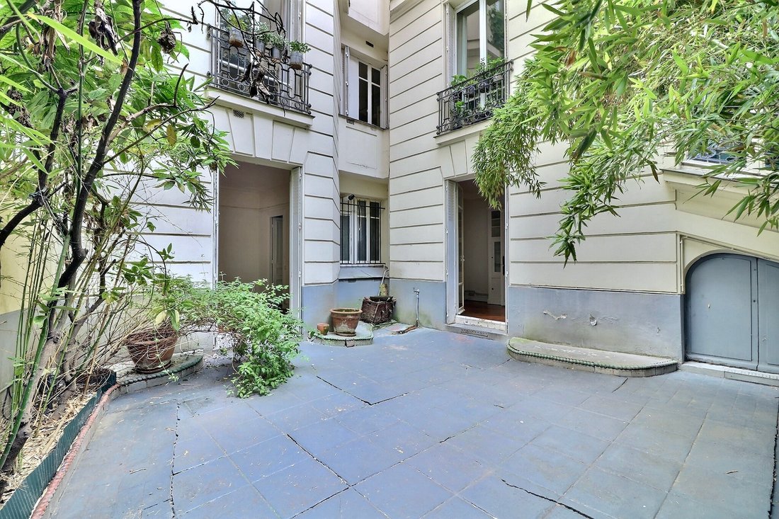 Apartment in Elysées-Madeleine, Paris 8e Arrondissement, Paris 2 - 16079961