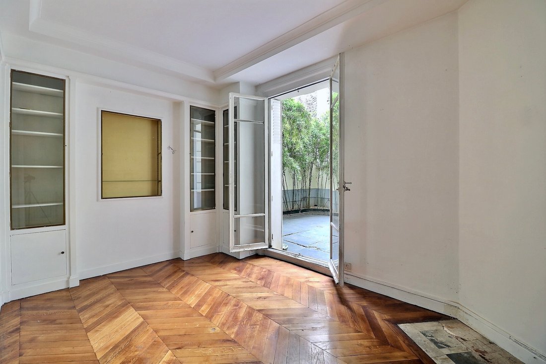 Apartment in Elysées-Madeleine, Paris 8e Arrondissement, Paris 5 - 16079961