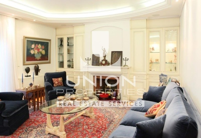 Apartment in Sunoikia Kolonakiou, 1st District of Athens, Athens 5 - 16081102