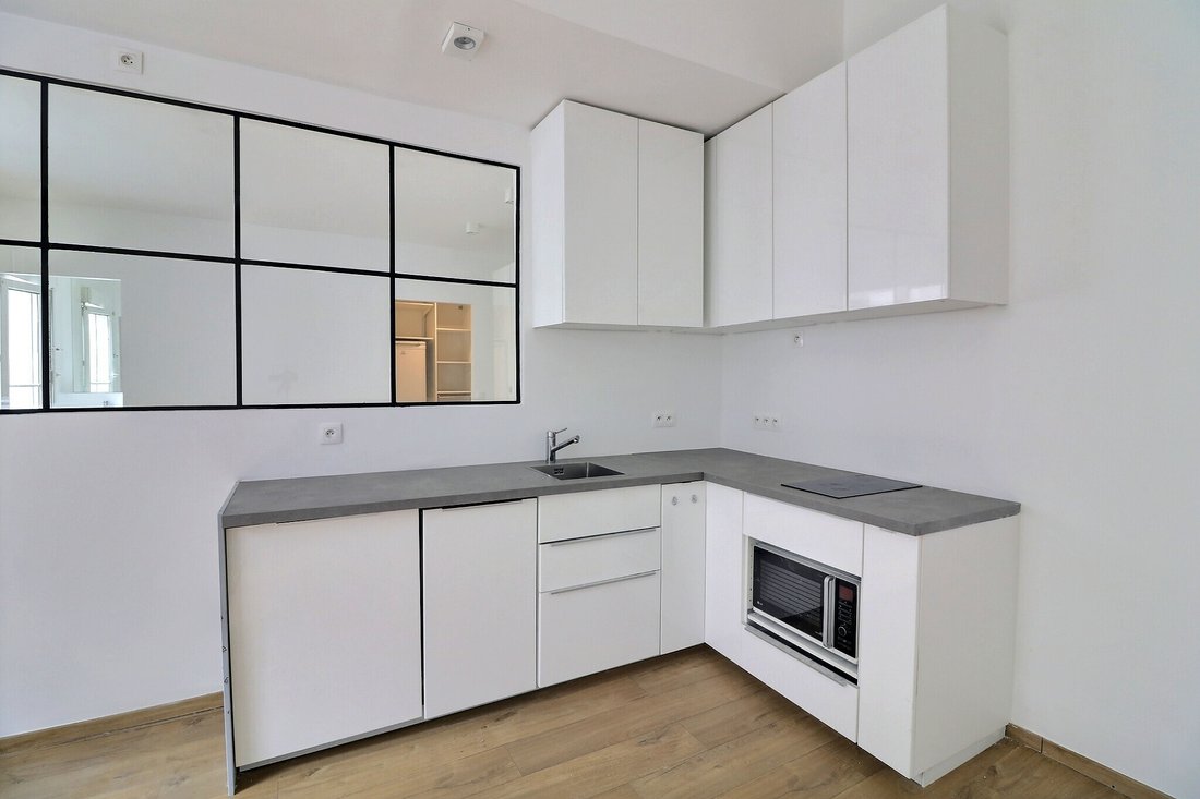 Apartment in Lorette-Martyrs, Paris 9e Arrondissement, Paris 3 - 16079694