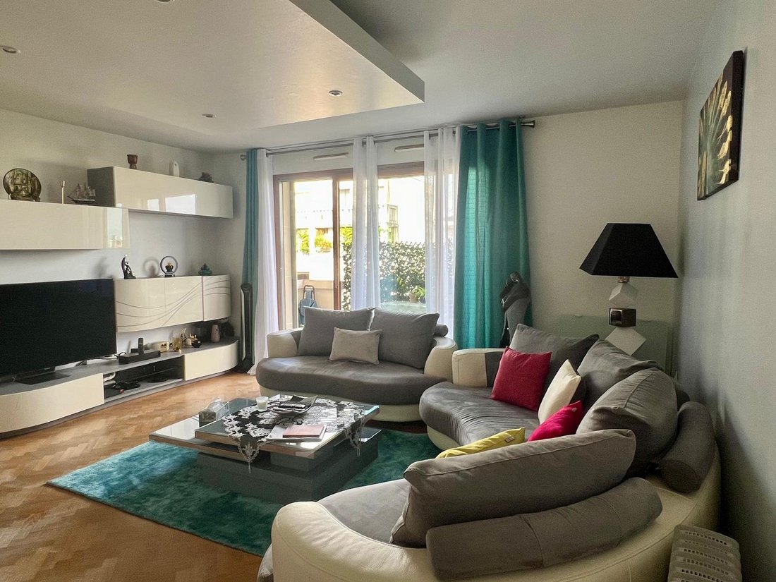 Apartment in Centre Ville-Sarments, Châtillon, France 3 - 16079405