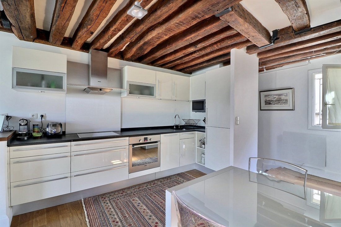 Apartment in Archives, Paris 3e Arrondissement, Paris 3 - 16079285