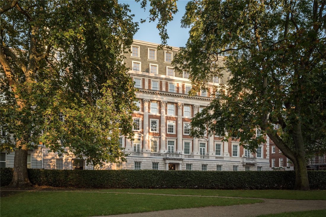 Apartment in Mayfair, Westminster, England 3 - 16080257