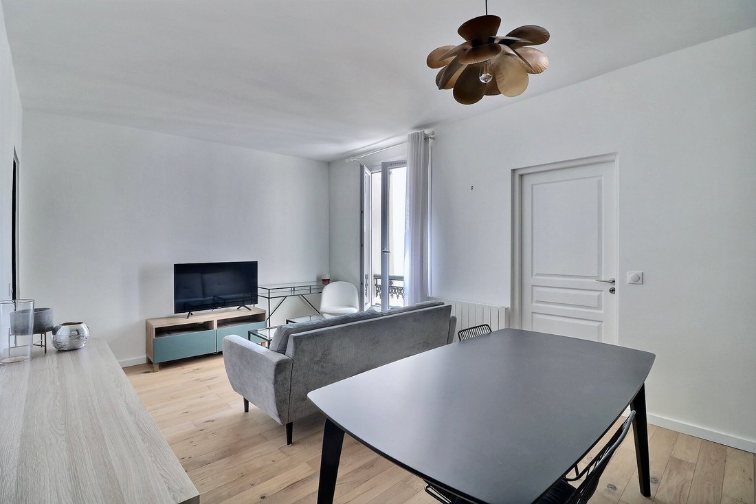 Apartment in Batignolles-Cardinet, Paris 17e Arrondissement, Paris 2 - 16079662