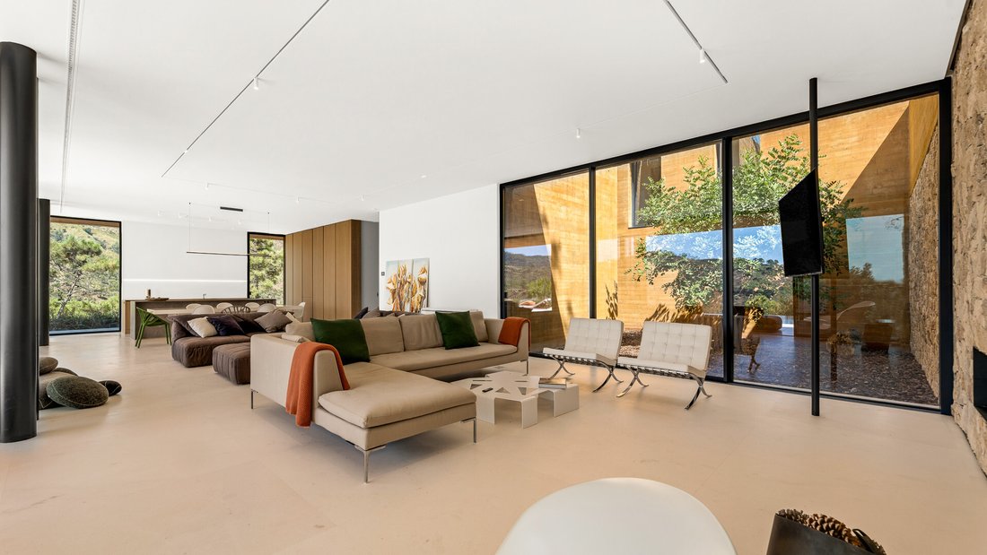 Villa in Benahavis, Andalusia, Spain 5 - 16080877