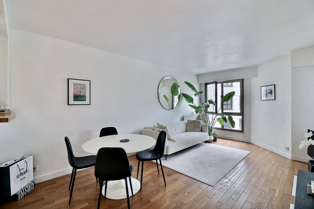 Apartment in Hôtel de Ville-Planchette, Levallois-Perret, France 1 - 16079832